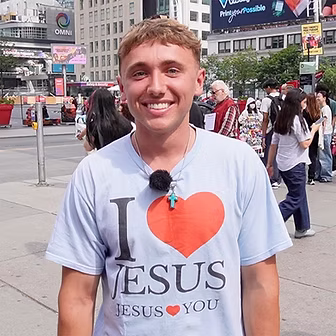 Corey Sparks sharing the Gospel on the street